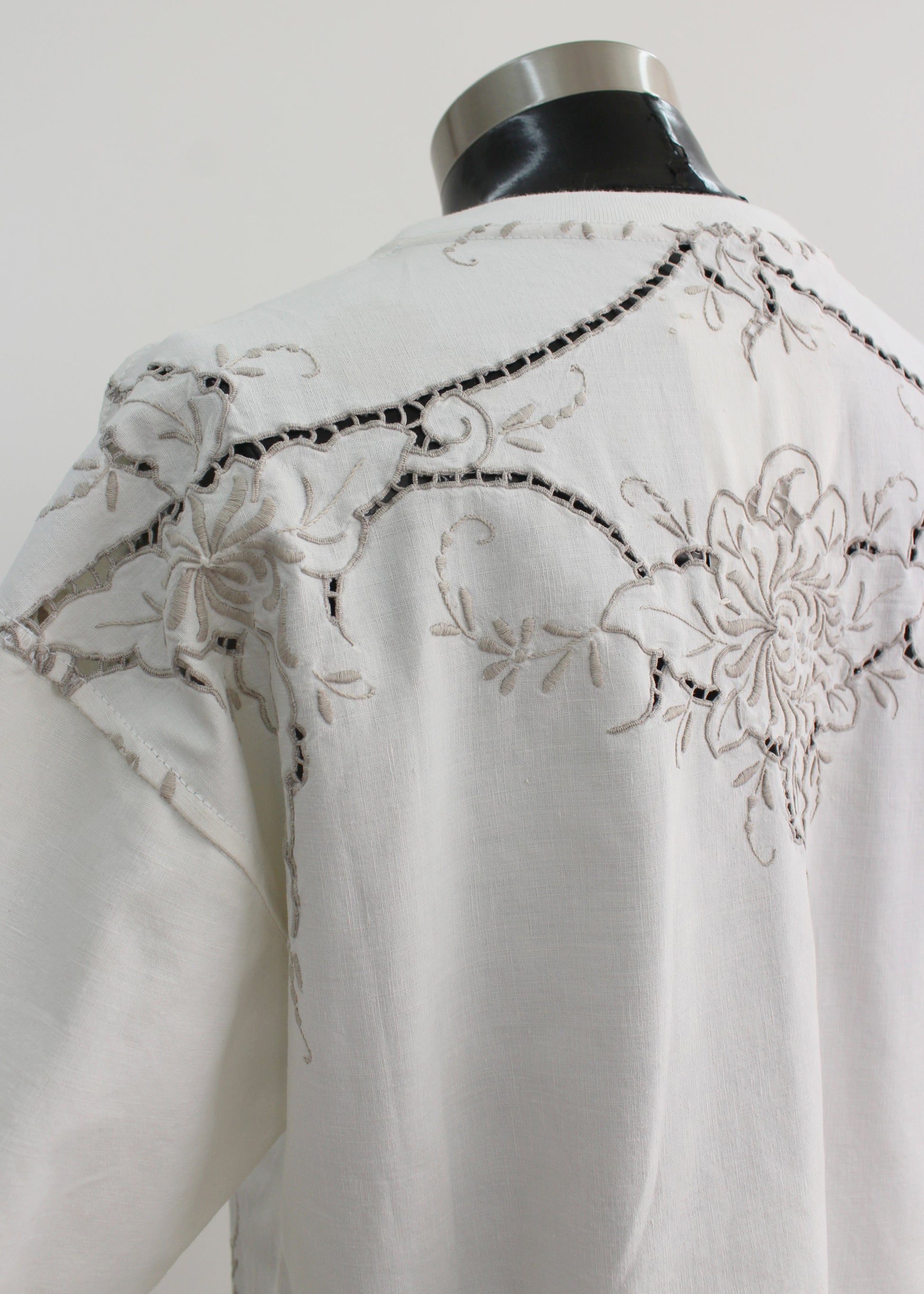 Vintage lace tee